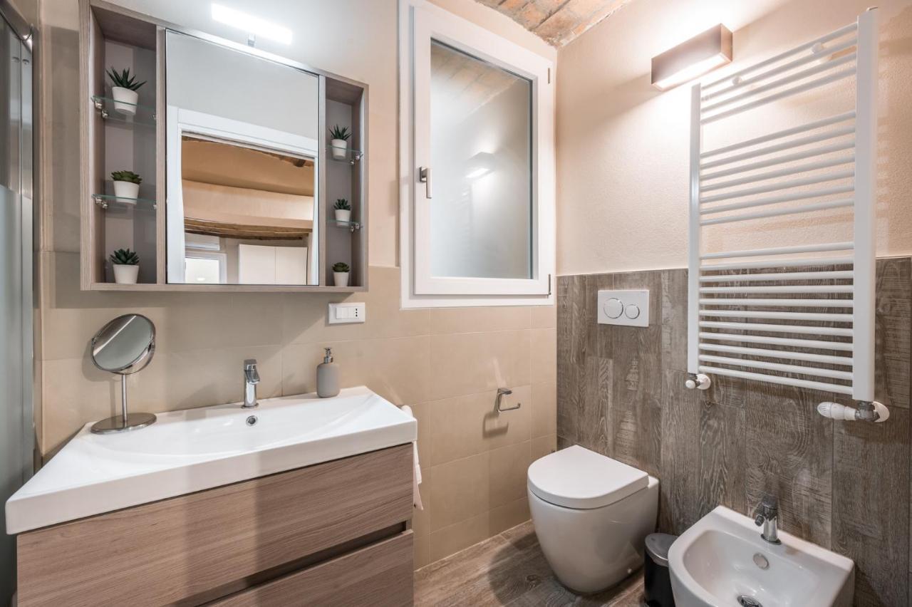 Broccaindosso Wood Apartments 5* Bologna Exterior foto